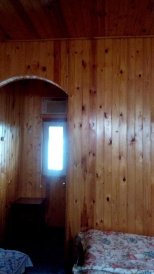 גגרה Guest House On Apskha Leona 12 מראה חיצוני תמונה